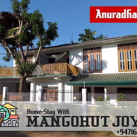 Mangohut Joy Hotel Anuradhapura Kültér fotó